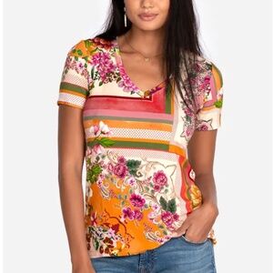 NWT Johnny Was Janie Favorite Short Sleeve V neck tee size M Retail $98